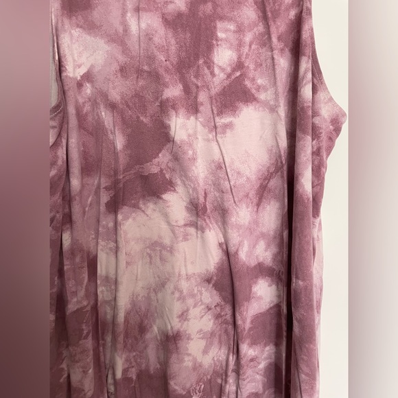 Casual pink marble Print Dress - Picture 2 of 5